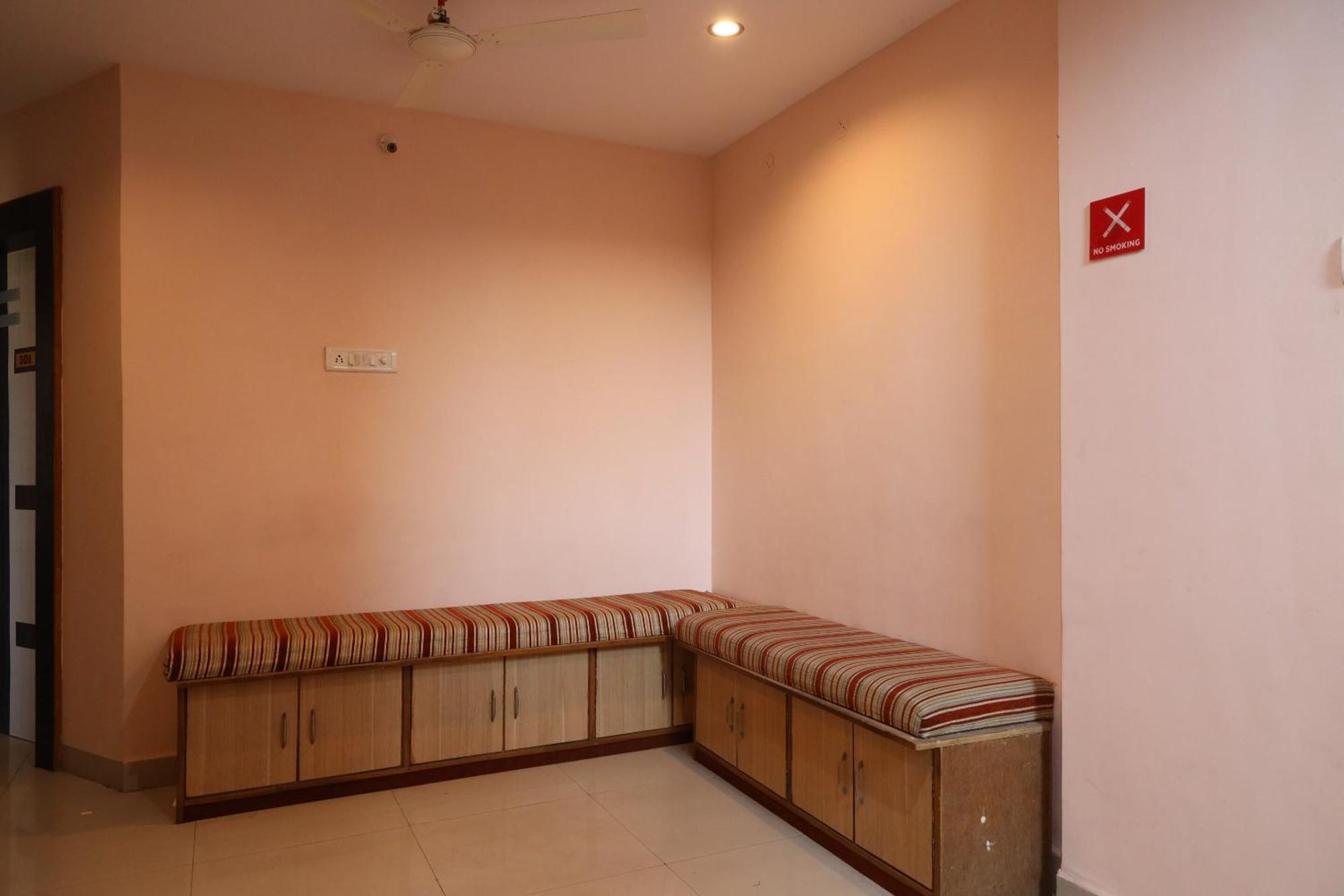 Hotel O Prithvi Inn Ναγκπούρ Εξωτερικό φωτογραφία